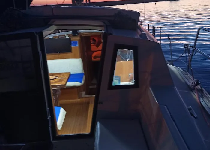 Bed & Boat Brezza Del Mare