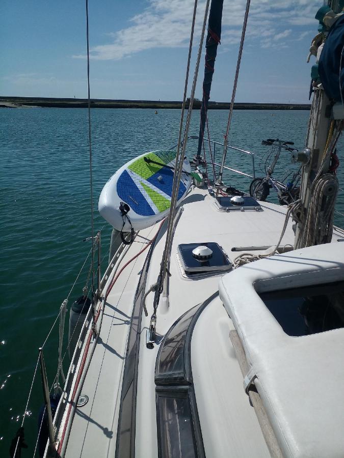 Bed & Boat Brezza Del Mare *